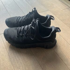 Men's All-Black Lightweight Athletic Sneakers Nike